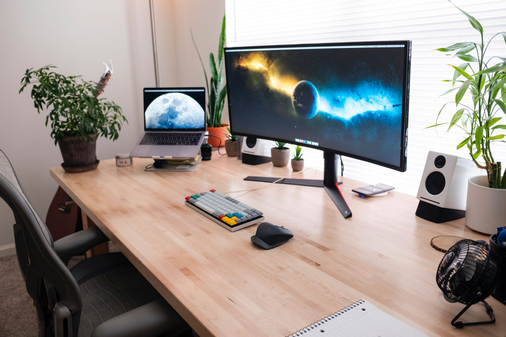 Invest In A Solid Office Desk
